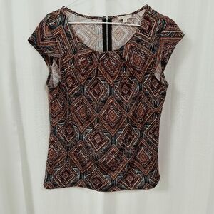 2/$30 Ellen Weaver Geometric Multicolor Women's M Cap Sleeve Top Zipper in‎ Back